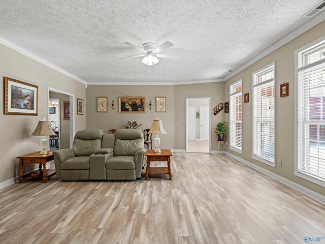 27810 Kim Drive, Harvest, AL 35749