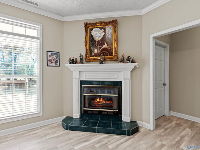 27810 Kim Drive, Harvest, AL 35749