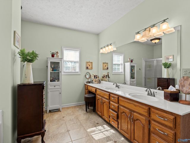 27810 Kim Drive, Harvest, AL 35749