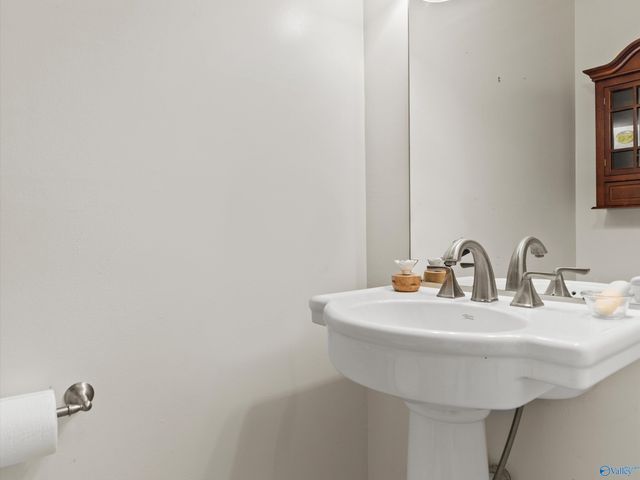 27810 Kim Drive, Harvest, AL 35749