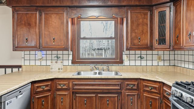 167 Jean Dr, Tullahoma, TN 37388