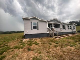652 Shahan Lane, Lafayette, GA 30728