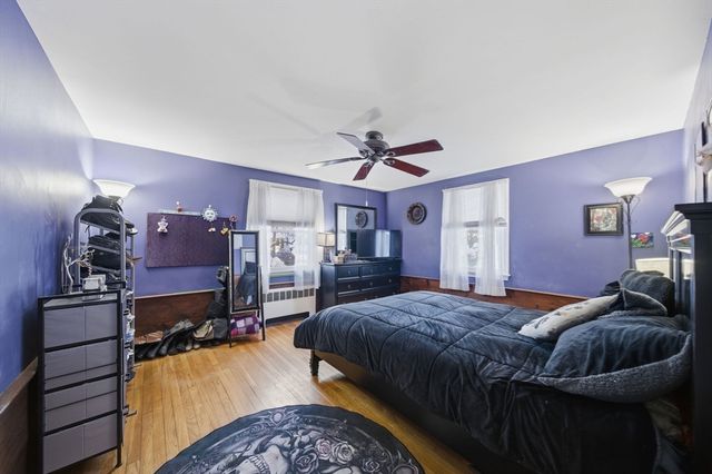 8 Flint St, Chelmsford, MA 01824