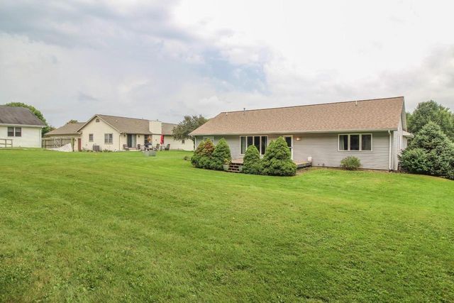 1603 Endl Boulevard, Fort Atkinson, WI 53538