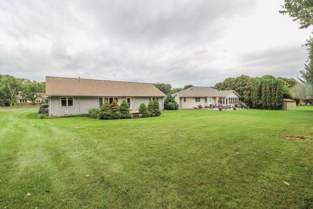 1603 Endl Boulevard, Fort Atkinson, WI 53538