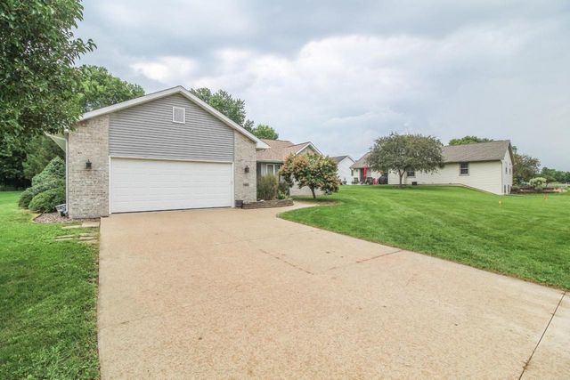 1603 Endl Boulevard, Fort Atkinson, WI 53538