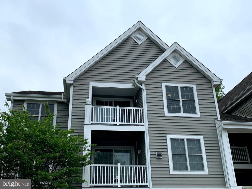Image 1 of property listing at 41810 EASTWICK LN #2301, Leonardtown, MD 20650