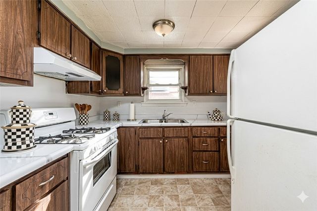 2112 DALTON, Mckeesport, PA 15132