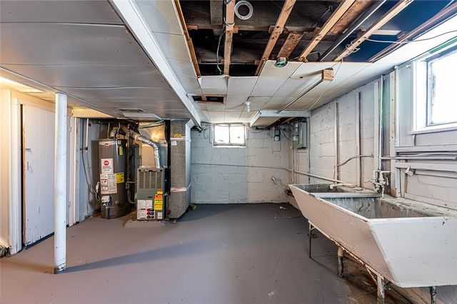 2112 DALTON, Mckeesport, PA 15132