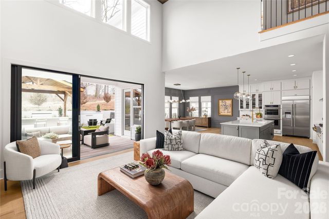 4110 Pinekirk Drive, Charlotte, NC 28269