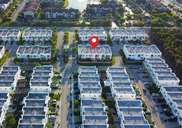 7221 NW 103rd Path, Doral, FL 33178