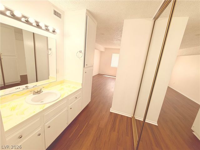 1405 Vegas Valley Drive 392, Las Vegas, NV 89169