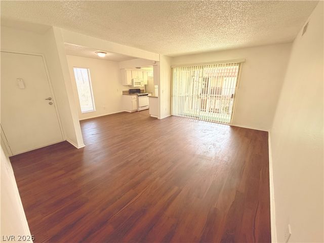 1405 Vegas Valley Drive 392, Las Vegas, NV 89169