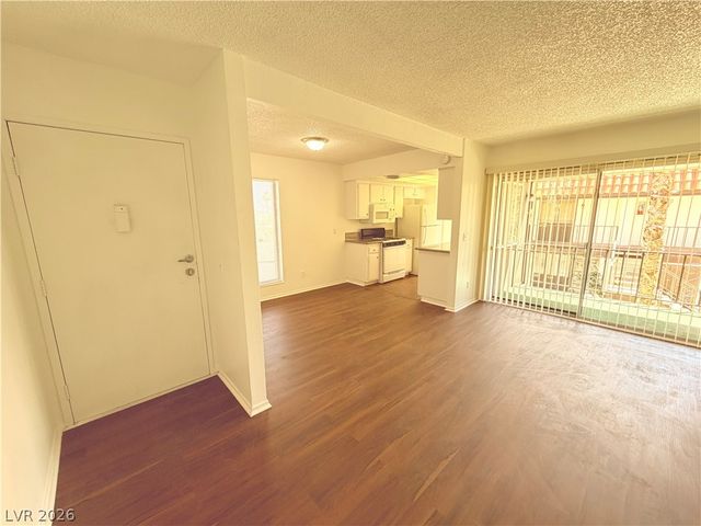 1405 Vegas Valley Drive 392, Las Vegas, NV 89169