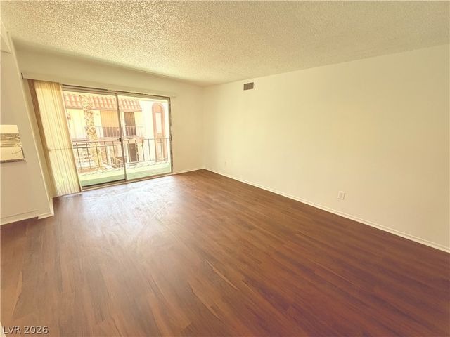 1405 Vegas Valley Drive 392, Las Vegas, NV 89169