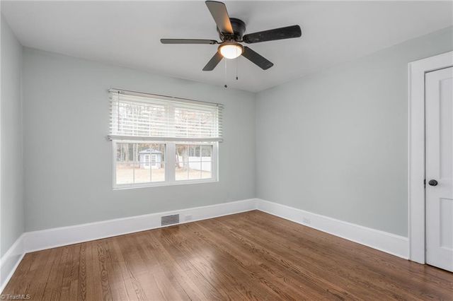 18 Fairway Drive, Lexington, NC 27292