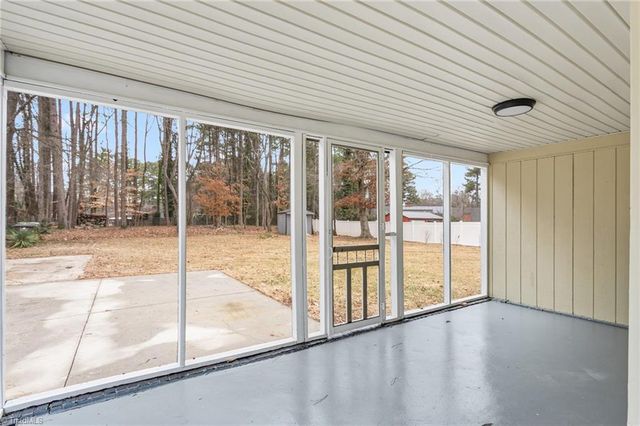 18 Fairway Drive, Lexington, NC 27292