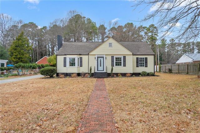 18 Fairway Drive, Lexington, NC 27292