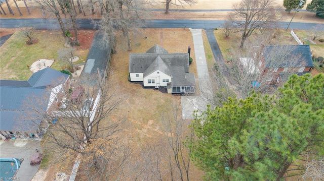 18 Fairway Drive, Lexington, NC 27292