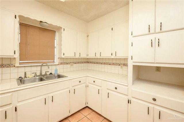 1717 Belinda Drive, Weslaco, TX 78599