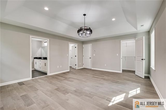 10 Hector Avenue, Edison, NJ 08817