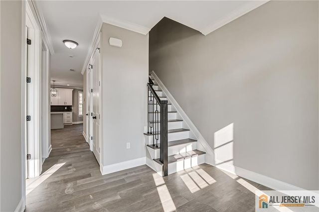 10 Hector Avenue, Edison, NJ 08817