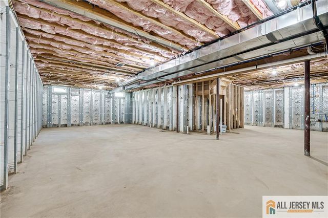 10 Hector Avenue, Edison, NJ 08817