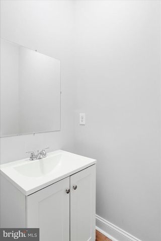 156 IRVING ST, Baltimore, MD 21229
