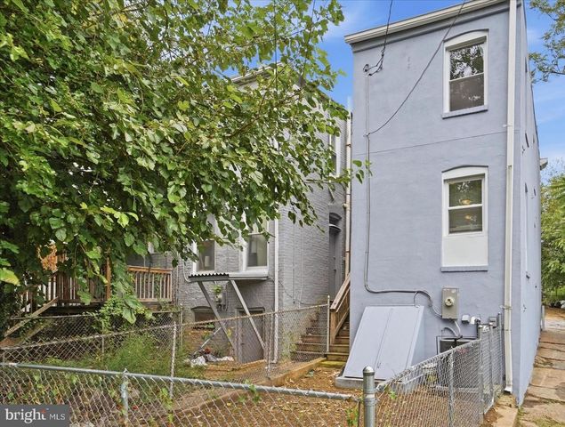 156 IRVING ST, Baltimore, MD 21229