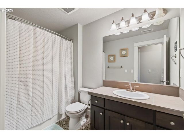 52171 Casswell Dr, Scappoose, OR 97056