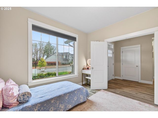 52171 Casswell Dr, Scappoose, OR 97056