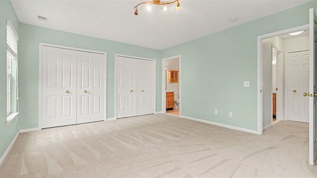 2654 S Knightsbridge Circle, Ann Arbor, MI 48105