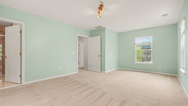 2654 S Knightsbridge Circle, Ann Arbor, MI 48105