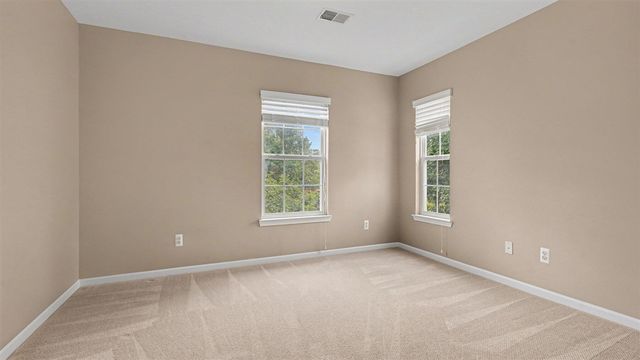 2654 S Knightsbridge Circle, Ann Arbor, MI 48105