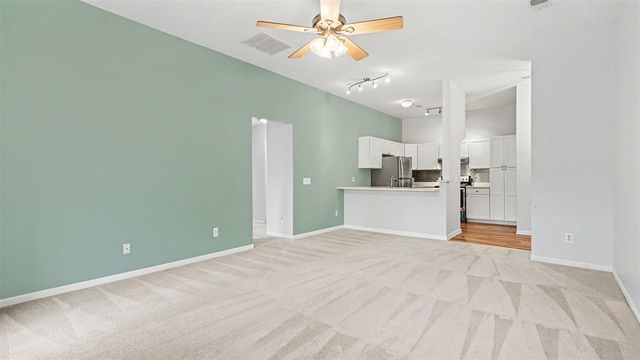 2654 S Knightsbridge Circle, Ann Arbor, MI 48105