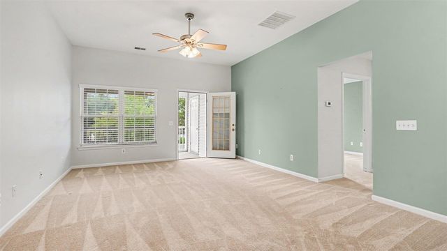2654 S Knightsbridge Circle, Ann Arbor, MI 48105