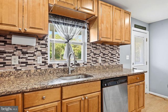9609 CRAIN HWY, Newburg, MD 20664
