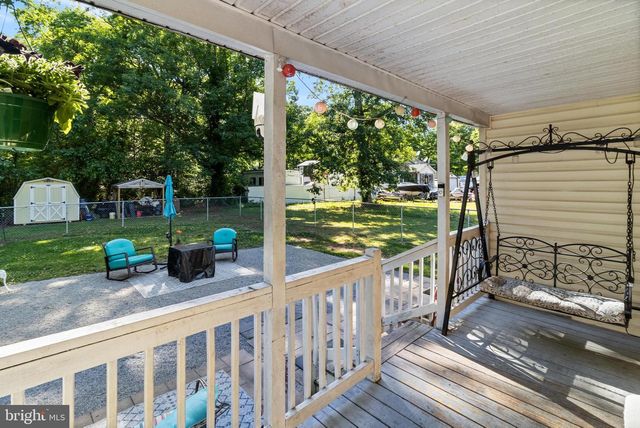 9609 CRAIN HWY, Newburg, MD 20664