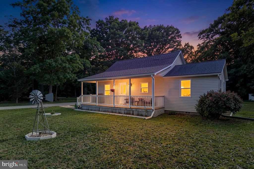 9609 CRAIN HWY, Newburg, MD 20664