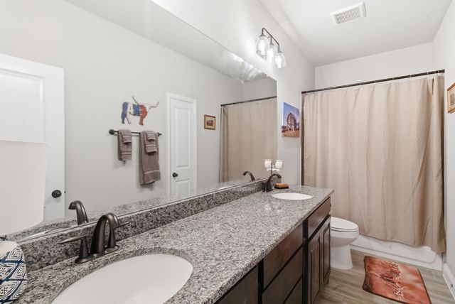 404 Oak Meadow Lane, Weatherford, TX 76085