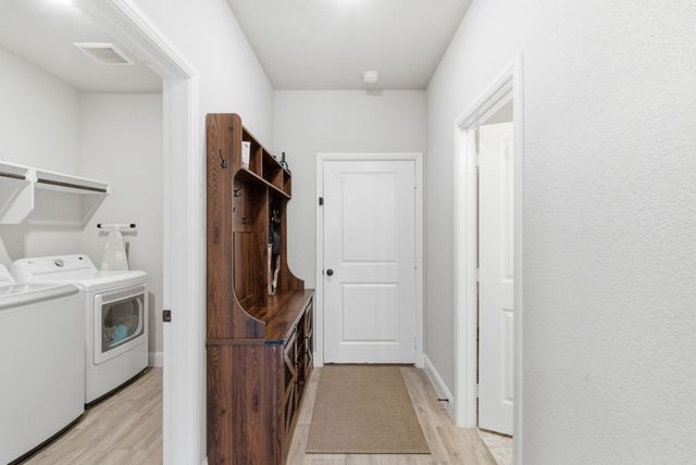 404 Oak Meadow Lane, Weatherford, TX 76085