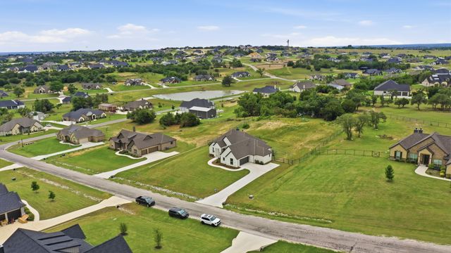 404 Oak Meadow Lane, Weatherford, TX 76085