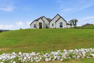 404 Oak Meadow Lane, Weatherford, TX 76085