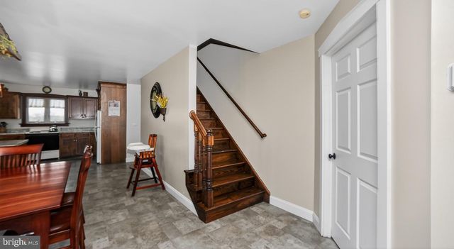 350 MIDDLE RD, Millersburg, PA 17061