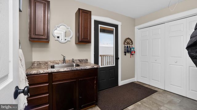 350 MIDDLE RD, Millersburg, PA 17061
