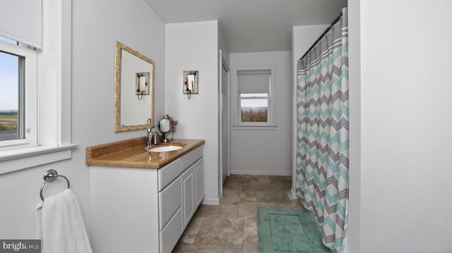350 MIDDLE RD, Millersburg, PA 17061