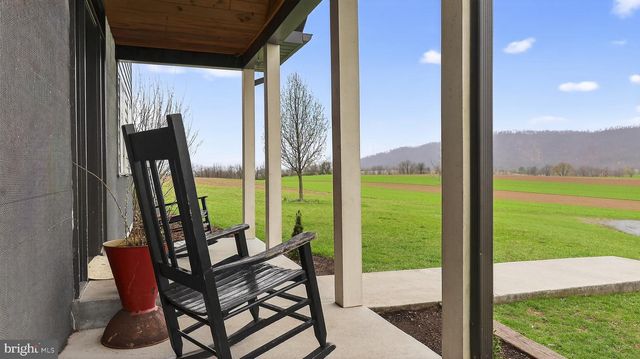 350 MIDDLE RD, Millersburg, PA 17061