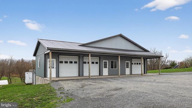 350 MIDDLE RD, Millersburg, PA 17061