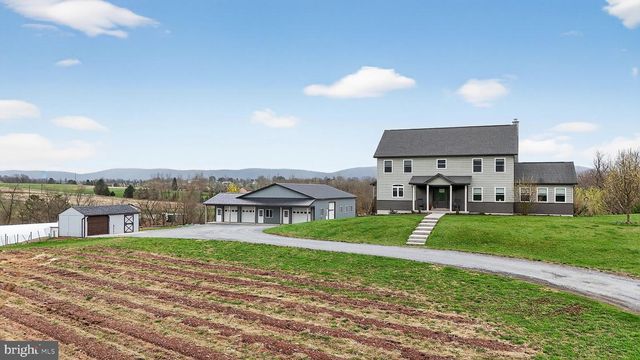 350 MIDDLE RD, Millersburg, PA 17061
