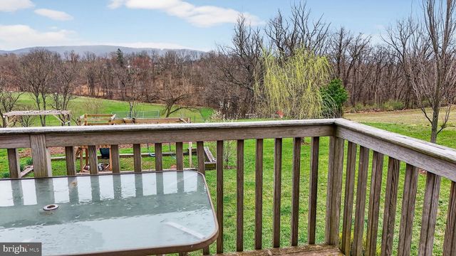 350 MIDDLE RD, Millersburg, PA 17061